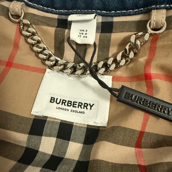 Burberry Runway Trench Coat IT 34 / US 0 | Italy NWT - Picture 4 of 11